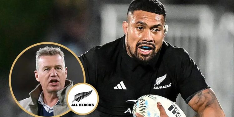 Sir John Kirwan cuestiona la decisión de Ardie Savea de unirse a Moana Pasifika