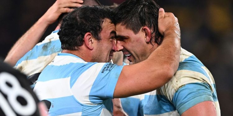¡Agustín Creevy se retira de Los Pumas en su ciudad y con su gente!
