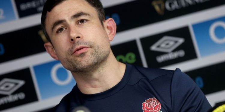 Steve Borthwick se queda sin dos entrenadores claves