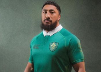 Bundee Aki, finalmente es ciudadano irlandés
