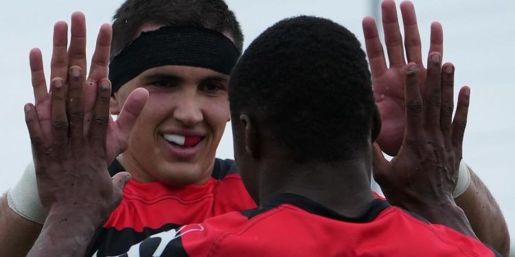 Efraín Elías: “Trato de aprender mucho cuando entreno con las figuras de Toulouse”