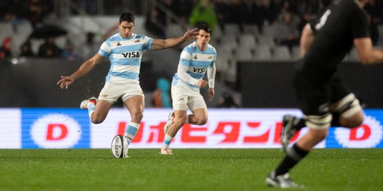 Santiago Carreras: “Estamos logrando un buen mix entre nuestra bandera, que es la defensa, y cosas buenas en ataque”