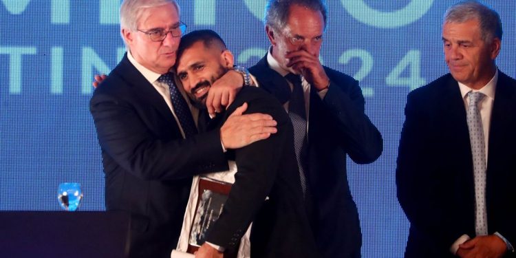 Premios COA: Gastón Revol dejó grabado su nombre en la historia del deporte argentino