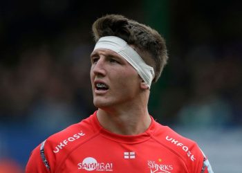 Tom Curry tendrá descanso en Sale Sharks por un tratamiento con células madre