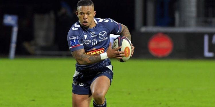 Elton Jantjies rompió el silencio después de ser suspendido por cuatro años