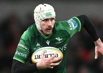 Mack Hansen se  pasó de rosca con un árbitro y fue sancionado