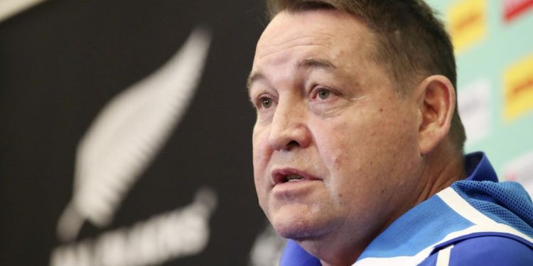 Steve Hansen: “Los All Blacks tendrán que ser mejores porque los neozelandeses esperan que lo sean”