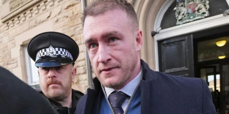 Stuart Hogg evita la cárcel tras un problema doméstico