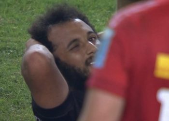 Siya Kolisi salió a bancar fuerte a  Jaden Hendrikse