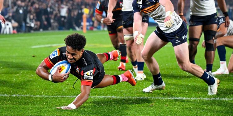 Super Rugby Pacific: ¡Chiefs finalistas tras vencer a Brumbies!