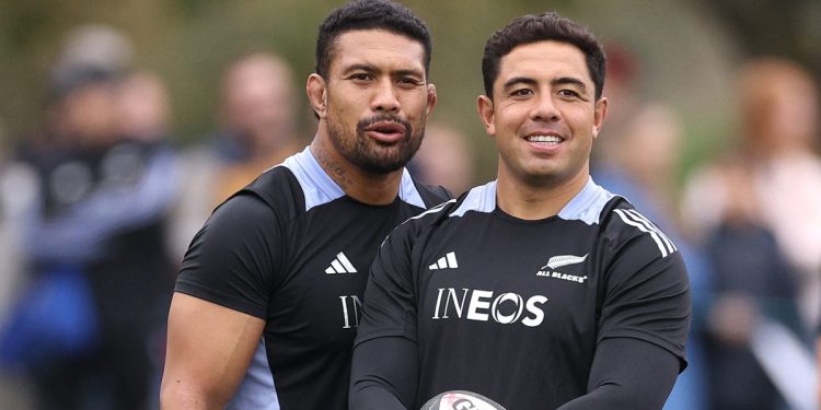 Anton Lienert-Brown renueva con los All Blacks y se tomará un año sabático en Japón