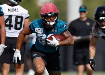 El sueño NFL de Louis Rees-Zammit en vilo