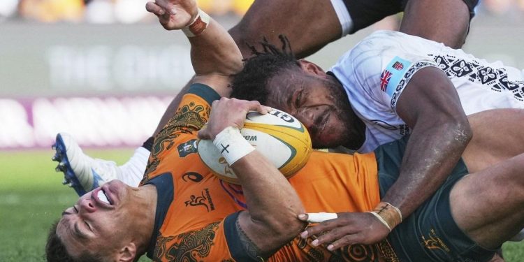 Noah Lolesio fue operado tras la victoria ante Fiji y será baja por tiempo indefinido