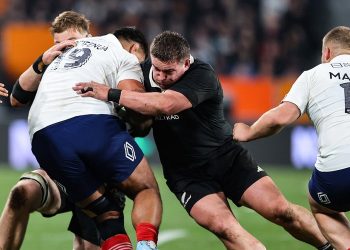 Francia va por el golpe ante los All Blacks con un equipo renovado
