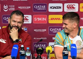 Eddie Jones: “Owen Farrell es un entrenador en la cancha”