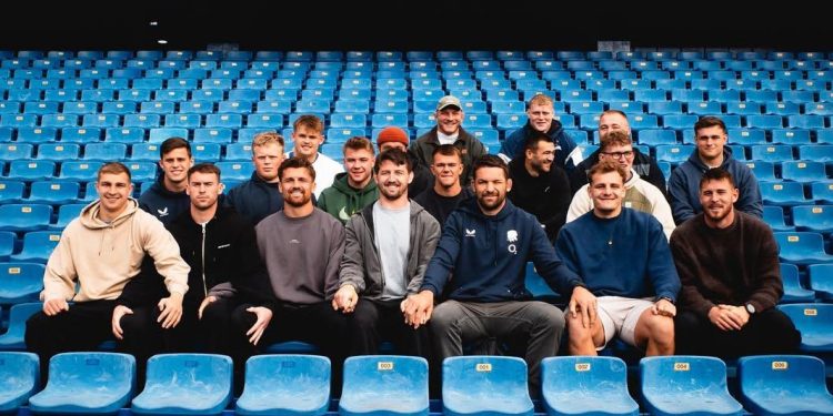 La selección de Inglaterra visitó La Bombonera durante su gira por Argentina