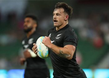 El perro de Leroy Carter casi deja al nuevo All Black sin Rugby Championship