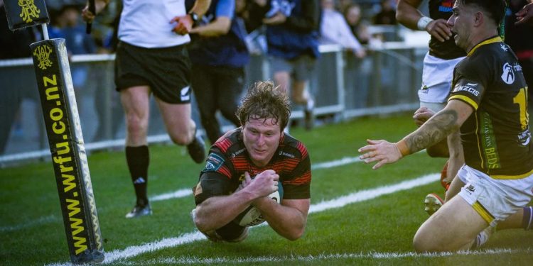 NPC: Canterbury le dio la bienvenida al campeón