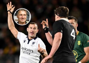 Un histórico All Blacks fue contuntende: “Francamente, no sé por qué usamos árbitros británicos”