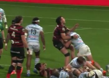 Video: el brutal cabezazo de un rival a Efraín Elías en el Top 14 francés
